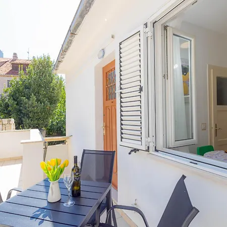 Koki's Nest Apartman